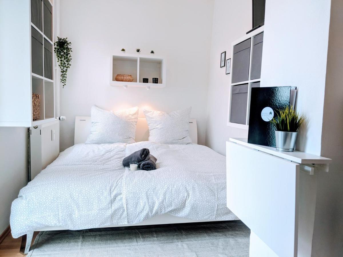 Lenastay L Tiny Apartment - Innenstadt Kaiserslautern Exteriör bild